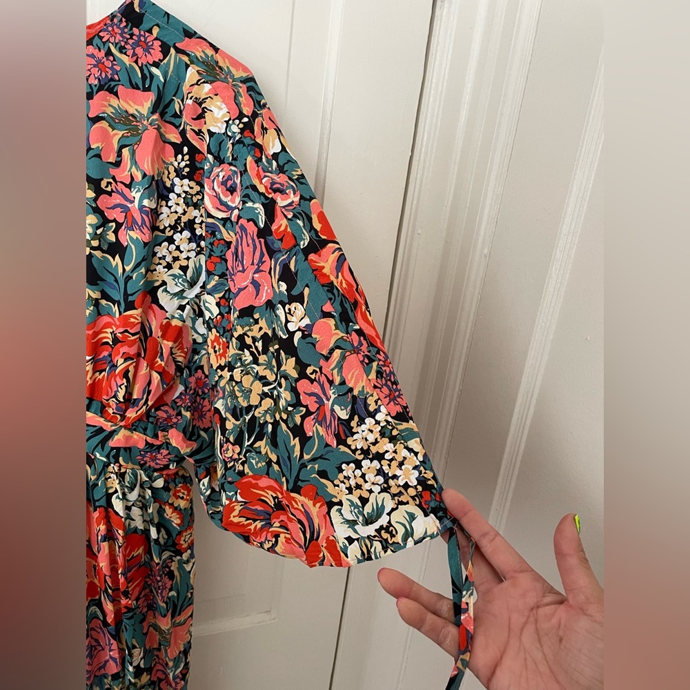 SWEET LEMON Black Floral Kaftan Tied Sleeve Maxi Dress - Picture 4 of 4